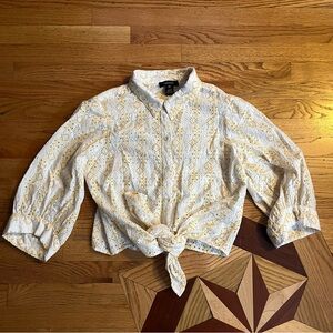 Karen Kane White and yellow Cropped Button-Up Blouse - Size XLP‎